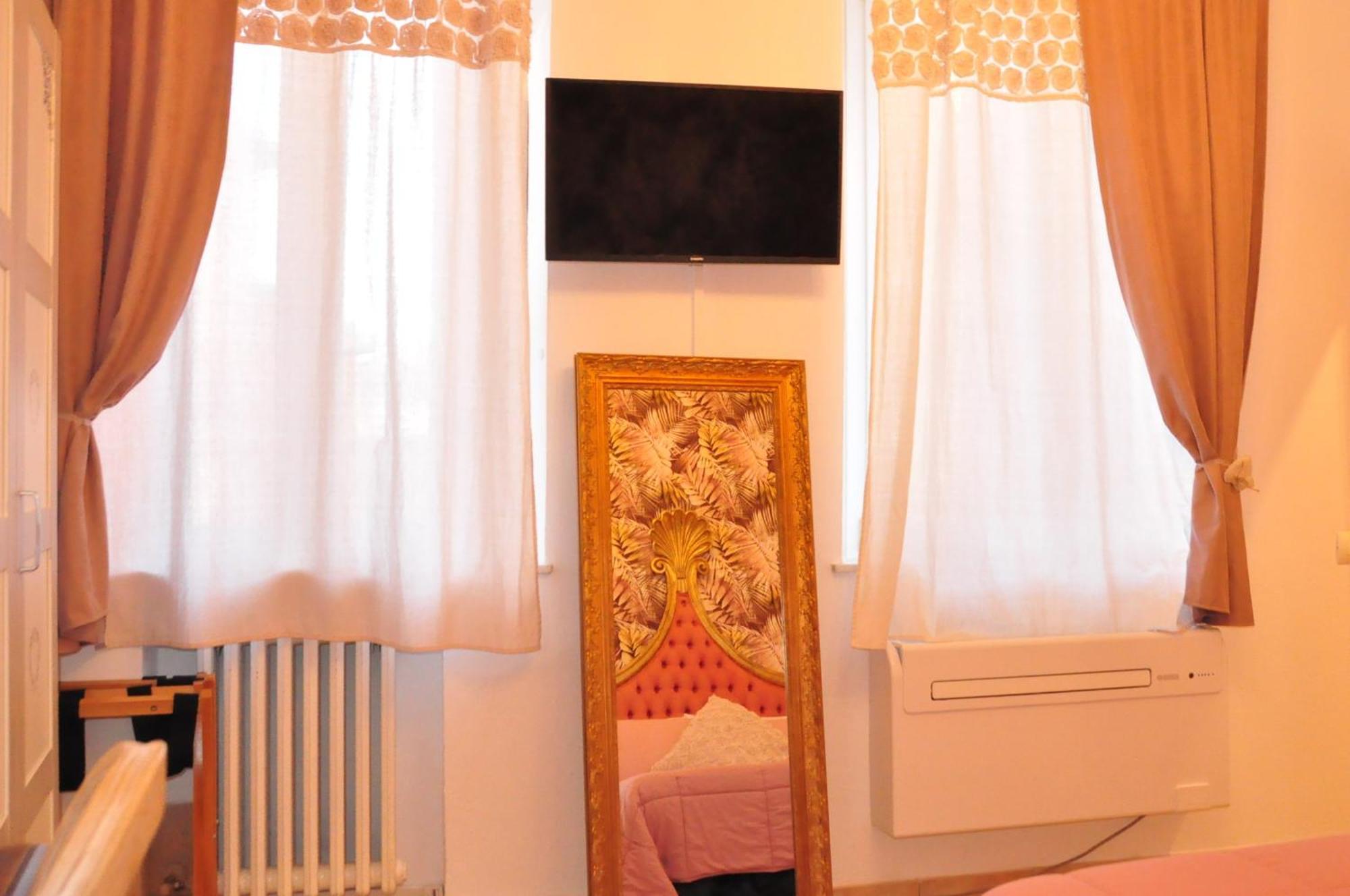 B&B Le Camere Di Livia Siena Dış mekan fotoğraf