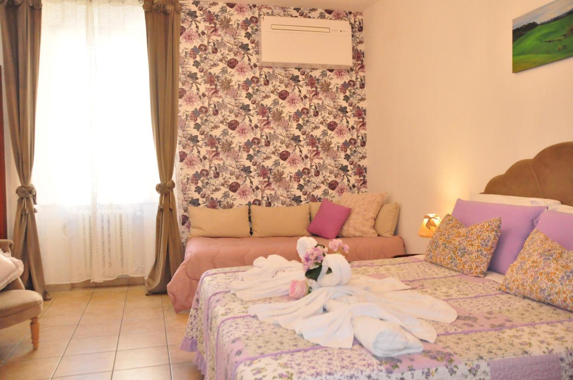 B&B Le Camere Di Livia Siena Dış mekan fotoğraf